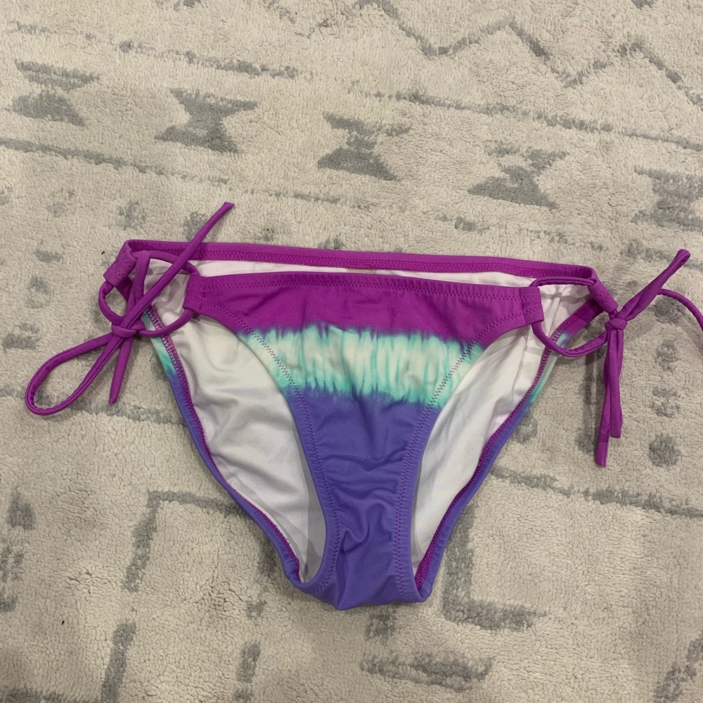 Victoria’s Secret bikini bottoms